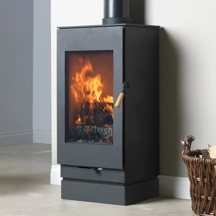 Burley  Carlby 7kw woodburning stove