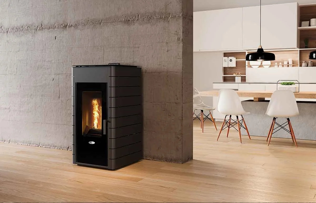 STANLEY  SOLIS K1700 - 2, 12kW Pellet Stove Glass Door Flat Panel